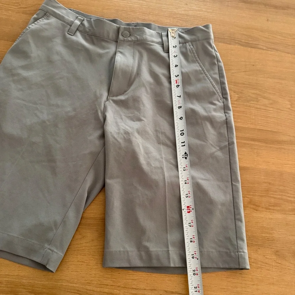 Adidas Primegreen Mens Golf Shorts Gray Size 30 Performance Stretch Flat Front